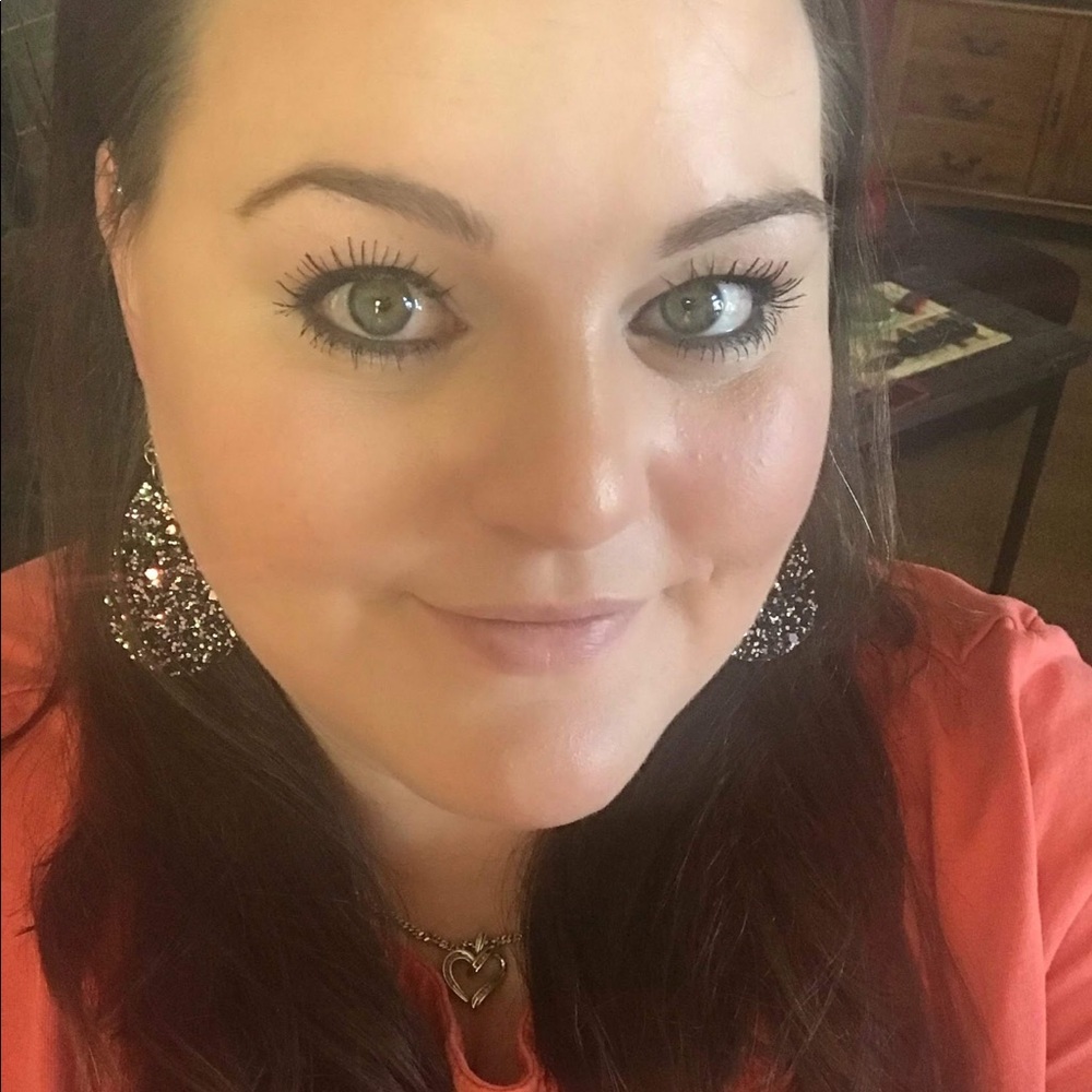 Meet your Posher, Anne